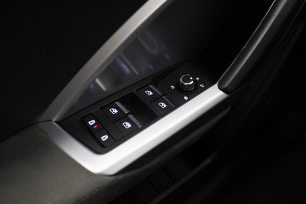 Audi Q3 40 TFSI quattro Pro Line business |Pano|