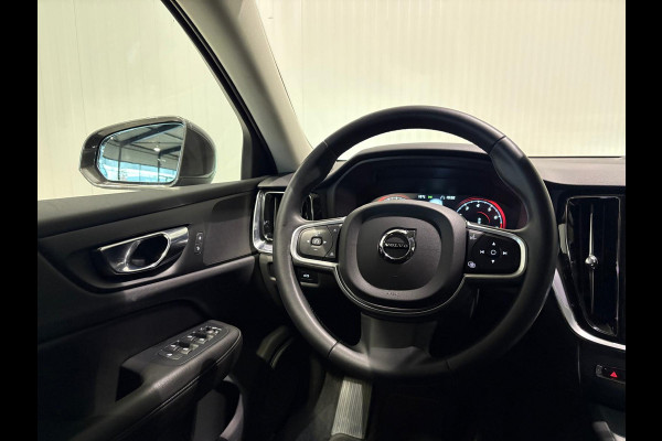 Volvo V60 B3 Aut. Benzine Momentum ACC Parkeercamera 163pk