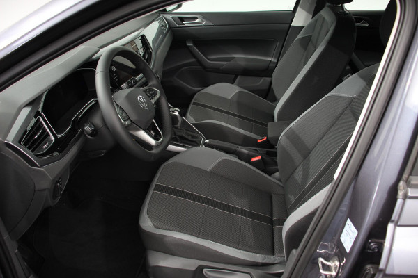Volkswagen Polo 1.0 TSI DSG Style | Navigatie | Climate Control | Cruise control adaptive | Parkeer sensoren | Led | Dab | Lichtmetalen Velgen | Digitale Cockpit Volkswagen Polo 1.0 TSI DSG Style | Navigatie | Climate Control | Cruise control adaptive | Parkeer sensoren | Led | Dab | Lichtmetalen Velgen | Digitale Cockpit