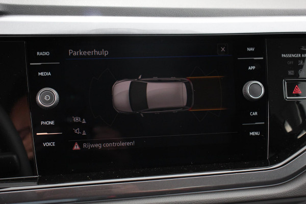 Volkswagen Polo 1.0 TSI DSG Style | Navigatie | Climate Control | Cruise control adaptive | Parkeer sensoren | Led | Dab | Lichtmetalen Velgen | Digitale Cockpit Volkswagen Polo 1.0 TSI DSG Style | Navigatie | Climate Control | Cruise control adaptive | Parkeer sensoren | Led | Dab | Lichtmetalen Velgen | Digitale Cockpit