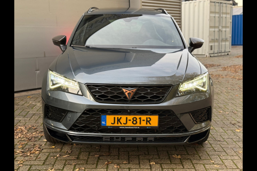 CUPRA Ateca 2.0 TSI 4DRIVE Limited Edition 1 of 1999 l Akrapovic l Brembo l Carbon l Virtual l ACC l Pano l Navi l Camera l CUPRA Ateca 2.0 TSI 4DRIVE Limited Edition 1 of 1999 l Akrapovic l Brembo l Carbon l Virtual l ACC l Pano l Navi l Camera l