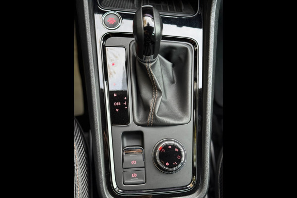 CUPRA Ateca 2.0 TSI 4DRIVE Limited Edition 1 of 1999 l Akrapovic l Brembo l Carbon l Virtual l ACC l Pano l Navi l Camera l CUPRA Ateca 2.0 TSI 4DRIVE Limited Edition 1 of 1999 l Akrapovic l Brembo l Carbon l Virtual l ACC l Pano l Navi l Camera l