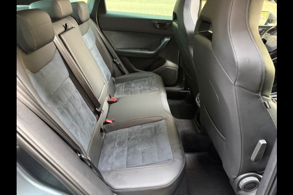 CUPRA Ateca 2.0 TSI 4DRIVE Limited Edition 1 of 1999 l Akrapovic l Brembo l Carbon l Virtual l ACC l Pano l Navi l Camera l CUPRA Ateca 2.0 TSI 4DRIVE Limited Edition 1 of 1999 l Akrapovic l Brembo l Carbon l Virtual l ACC l Pano l Navi l Camera l