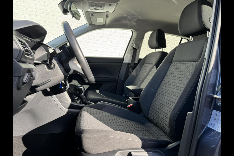 Volkswagen T-Cross 1.0 TSI Life Adaptive cruise control Climate control DAB radio Achteruitrijcamera Navi Volkswagen T-Cross 1.0 TSI Life Adaptive cruise control Climate control DAB radio Achteruitrijcamera Navi