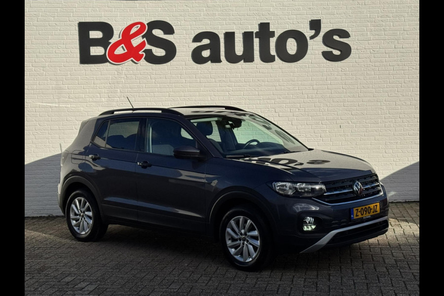 Volkswagen T-Cross 1.0 TSI Life Adaptive cruise control Climate control DAB radio Achteruitrijcamera Navi Volkswagen T-Cross 1.0 TSI Life Adaptive cruise control Climate control DAB radio Achteruitrijcamera Navi