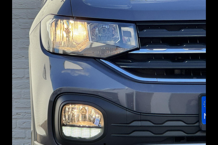 Volkswagen T-Cross 1.0 TSI Life Adaptive cruise control Climate control DAB radio Achteruitrijcamera Navi Volkswagen T-Cross 1.0 TSI Life Adaptive cruise control Climate control DAB radio Achteruitrijcamera Navi