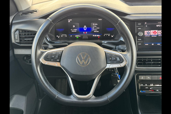 Volkswagen T-Cross 1.0 TSI Life Adaptive cruise control Climate control DAB radio Achteruitrijcamera Navi Volkswagen T-Cross 1.0 TSI Life Adaptive cruise control Climate control DAB radio Achteruitrijcamera Navi