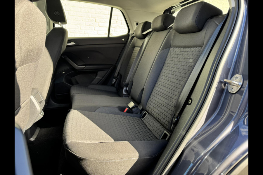 Volkswagen T-Cross 1.0 TSI Life Adaptive cruise control Climate control DAB radio Achteruitrijcamera Navi Volkswagen T-Cross 1.0 TSI Life Adaptive cruise control Climate control DAB radio Achteruitrijcamera Navi