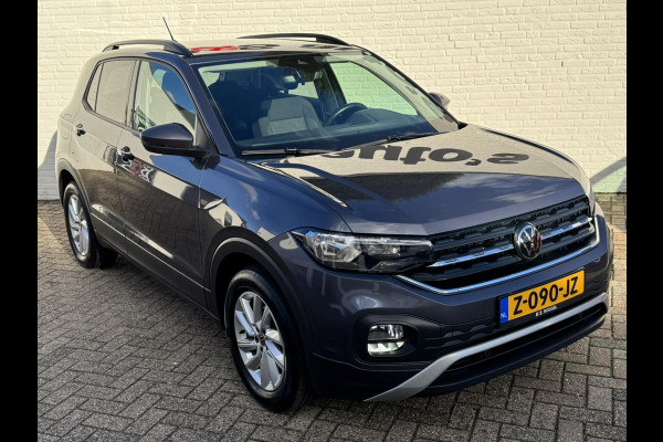 Volkswagen T-Cross 1.0 TSI Life Adaptive cruise control Climate control DAB radio Achteruitrijcamera Navi Volkswagen T-Cross 1.0 TSI Life Adaptive cruise control Climate control DAB radio Achteruitrijcamera Navi