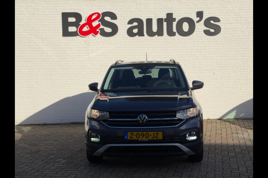 Volkswagen T-Cross 1.0 TSI Life Adaptive cruise control Climate control DAB radio Achteruitrijcamera Navi Volkswagen T-Cross 1.0 TSI Life Adaptive cruise control Climate control DAB radio Achteruitrijcamera Navi