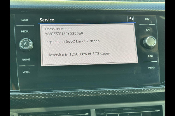 Volkswagen T-Cross 1.0 TSI Life Adaptive cruise control Climate control DAB radio Achteruitrijcamera Navi Volkswagen T-Cross 1.0 TSI Life Adaptive cruise control Climate control DAB radio Achteruitrijcamera Navi