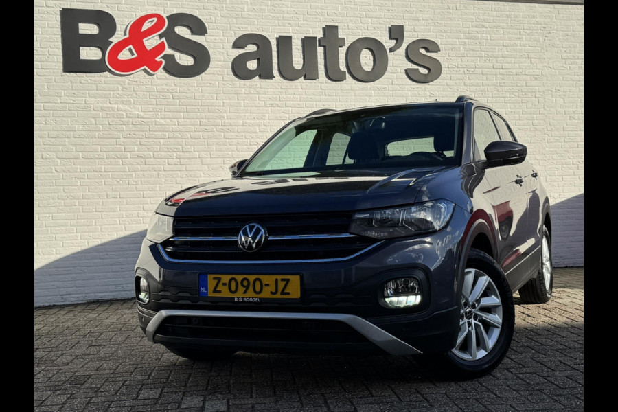 Volkswagen T-Cross 1.0 TSI Life Adaptive cruise control Climate control DAB radio Achteruitrijcamera Navi Volkswagen T-Cross 1.0 TSI Life Adaptive cruise control Climate control DAB radio Achteruitrijcamera Navi