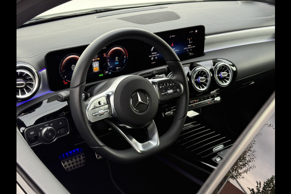 Mercedes-Benz A-Klasse 250 e Business Solution AMG Limited | Pano | Ambient Light | Camera | LED | MBUX | 19 inch