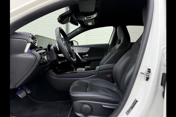 Mercedes-Benz A-Klasse 250 e Business Solution AMG Limited | Pano | Ambient Light | Camera | LED | MBUX | 19 inch