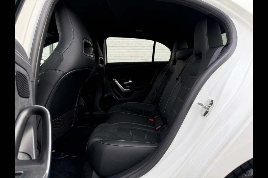 Mercedes-Benz A-Klasse 250 e Business Solution AMG Limited | Pano | Ambient Light | Camera | LED | MBUX | 19 inch