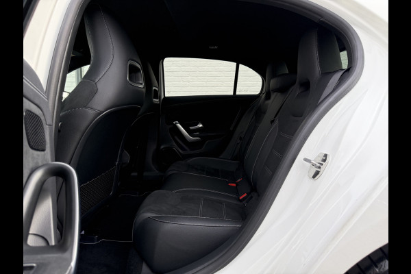 Mercedes-Benz A-Klasse 250 e Business Solution AMG Limited | Pano | Ambient Light | Camera | LED | MBUX | 19 inch