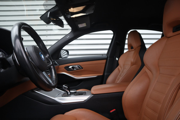 BMW 3-serie M-Sport M Schaalstoelen / Dravit Grau / HiFi / Camera /