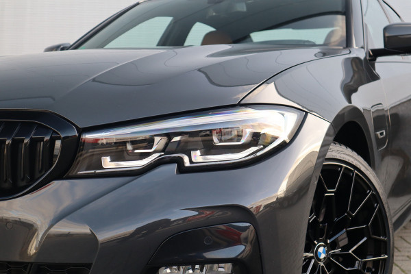 BMW 3-serie M-Sport M Schaalstoelen / Dravit Grau / HiFi / Camera /