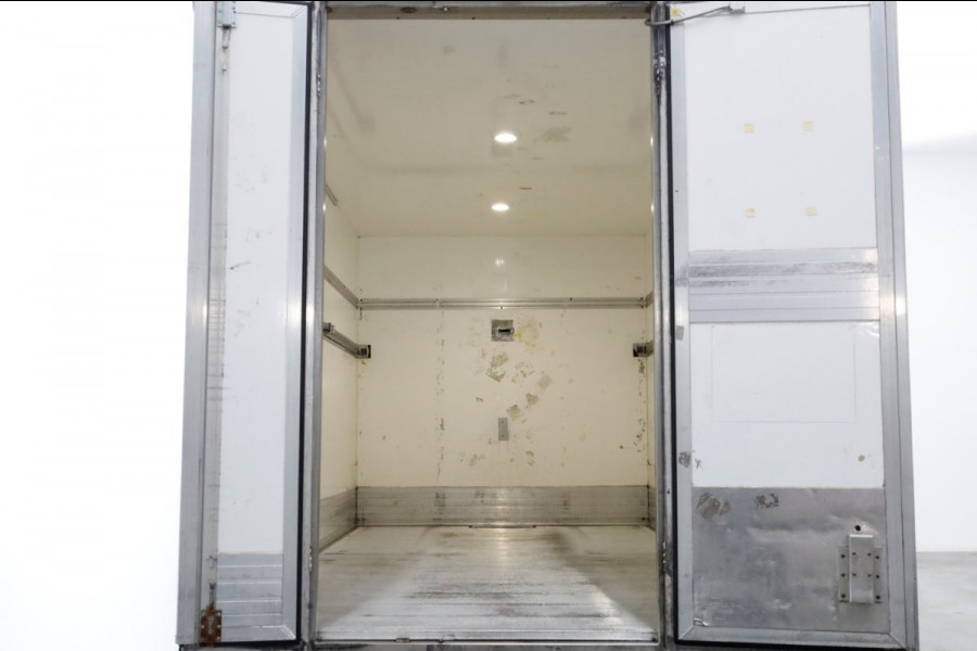 Volkswagen Crafter 35 2.0 TDI E6 Bakwagen met achterdeuren 2 Persoons 01-2020 Volkswagen Crafter 35 2.0 TDI E6 Bakwagen met achterdeuren 2 Persoons 01-2020