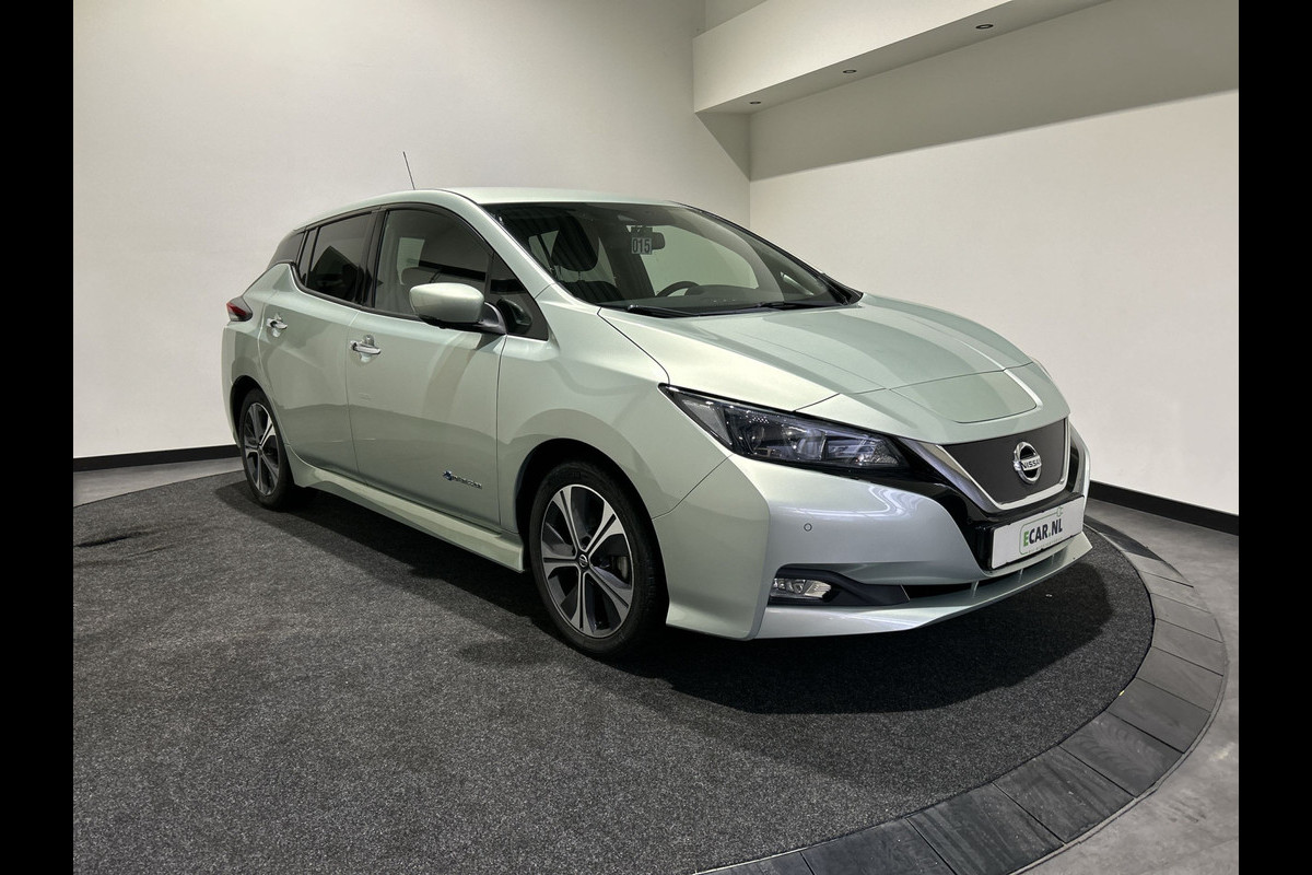 Nissan Leaf 2.ZERO EDITION 40 kWh | Stoelverwarming | Adaptive cruise control | Rondomzicht camera | SoH ( batterijtest ) 87,55 % score Nissan Leaf 2.ZERO EDITION 40 kWh | Stoelverwarming | Adaptive cruise control | Rondomzicht camera | SoH ( batterijtest ) 87,55 % score