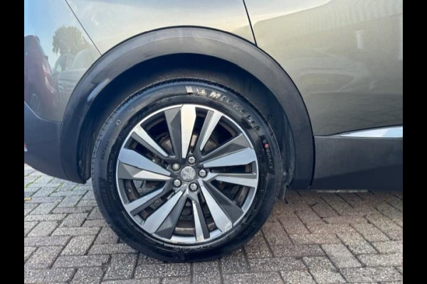 Peugeot 3008 1.2 GT Line - 1e eigenaar - Dealer onderhouden Peugeot 3008 1.2 GT Line - 1e eigenaar - Dealer onderhouden