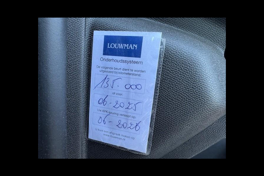 Peugeot 3008 1.2 GT Line - 1e eigenaar - Dealer onderhouden Peugeot 3008 1.2 GT Line - 1e eigenaar - Dealer onderhouden