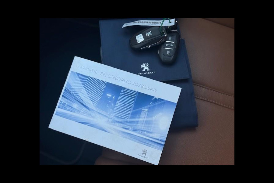 Peugeot 3008 1.2 GT Line - 1e eigenaar - Dealer onderhouden Peugeot 3008 1.2 GT Line - 1e eigenaar - Dealer onderhouden