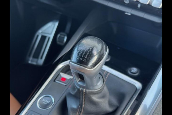 Peugeot 3008 1.2 GT Line - 1e eigenaar - Dealer onderhouden Peugeot 3008 1.2 GT Line - 1e eigenaar - Dealer onderhouden