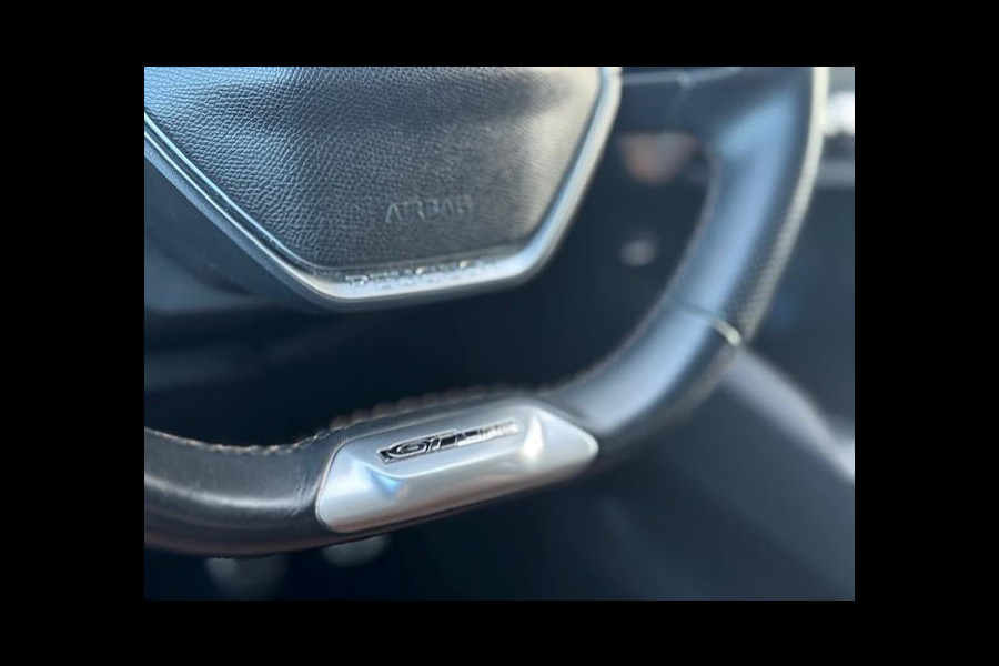 Peugeot 3008 1.2 GT Line - 1e eigenaar - Dealer onderhouden Peugeot 3008 1.2 GT Line - 1e eigenaar - Dealer onderhouden