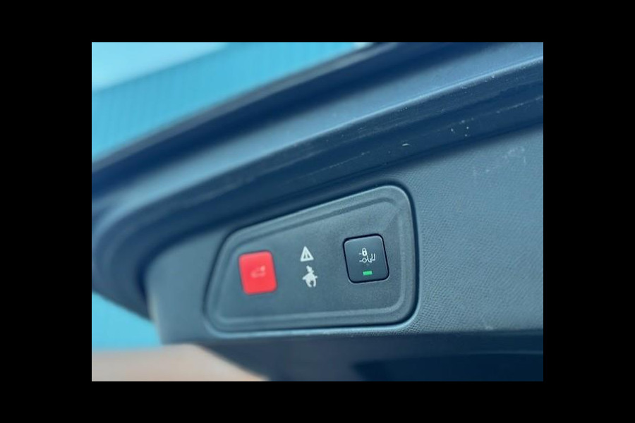 Peugeot 3008 1.2 GT Line - 1e eigenaar - Dealer onderhouden Peugeot 3008 1.2 GT Line - 1e eigenaar - Dealer onderhouden