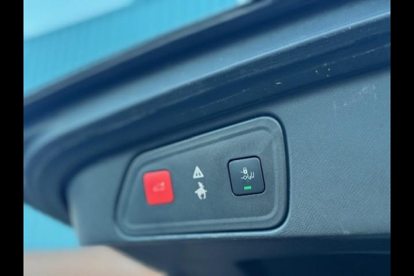 Peugeot 3008 1.2 GT Line - 1e eigenaar - Dealer onderhouden Peugeot 3008 1.2 GT Line - 1e eigenaar - Dealer onderhouden