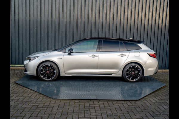 Toyota Corolla Touring Sports 2.0 Hybrid Premium | Trekhaak afnb. | Head Up | Stoel & Stuur verw. | BSM | PDC V&A | Prijs Rijklaar!!