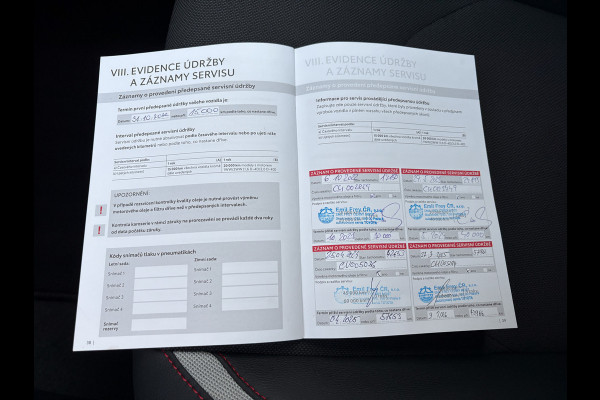 Toyota Corolla Touring Sports 2.0 Hybrid Premium | Trekhaak afnb. | Head Up | Stoel & Stuur verw. | BSM | PDC V&A | Prijs Rijklaar!!