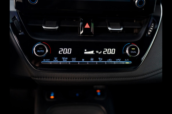 Toyota Corolla Touring Sports 2.0 Hybrid Premium | Trekhaak afnb. | Head Up | Stoel & Stuur verw. | BSM | PDC V&A | Prijs Rijklaar!!