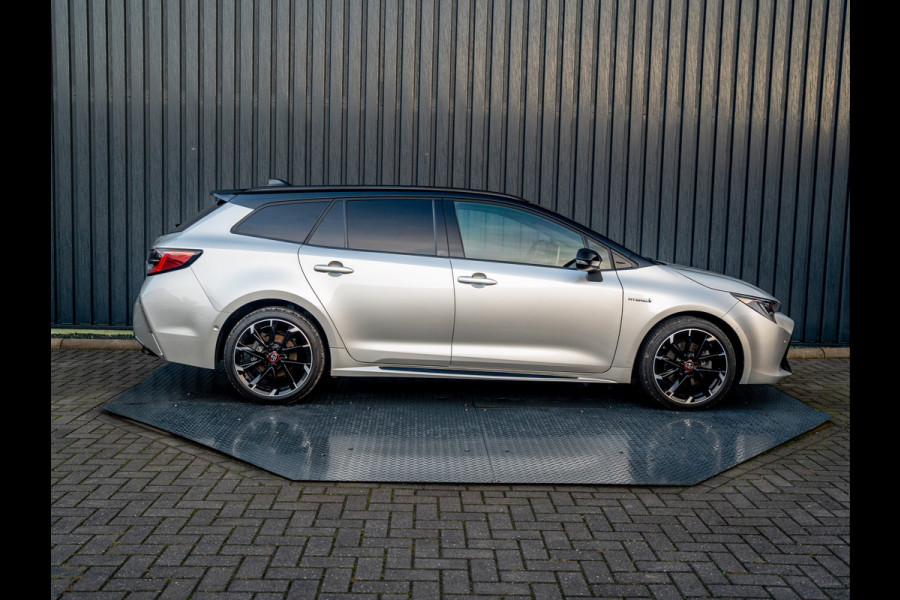 Toyota Corolla Touring Sports 2.0 Hybrid Premium | Trekhaak afnb. | Head Up | Stoel & Stuur verw. | BSM | PDC V&A | Prijs Rijklaar!!