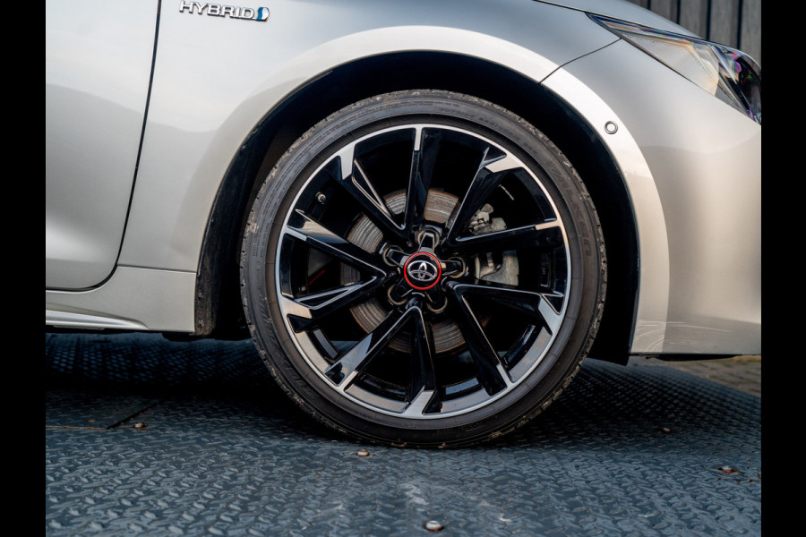 Toyota Corolla Touring Sports 2.0 Hybrid Premium | Trekhaak afnb. | Head Up | Stoel & Stuur verw. | BSM | PDC V&A | Prijs Rijklaar!!