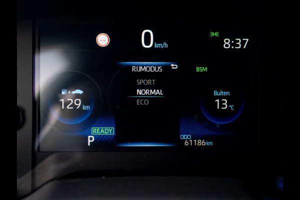 Toyota Corolla Touring Sports 2.0 Hybrid Premium | Trekhaak afnb. | Head Up | Stoel & Stuur verw. | BSM | PDC V&A | Prijs Rijklaar!!