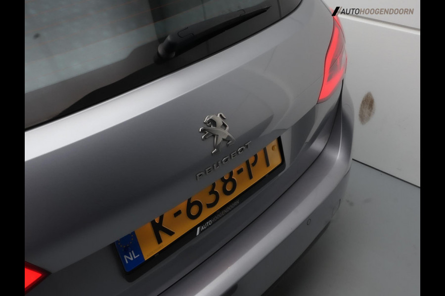 Peugeot 308 SW 1.2 PureTech Blue Lease Active Luxe (APPLE CARPLAY,LED,CLIMATE,CRUISE,CAMERA,PARKEERSENSOREN,TREKHAAK,LM-VELGEN) Peugeot 308 SW 1.2 PureTech Blue Lease Active Luxe (APPLE CARPLAY,LED,CLIMATE,CRUISE,CAMERA,PARKEERSENSOREN,TREKHAAK,LM-VELGEN)