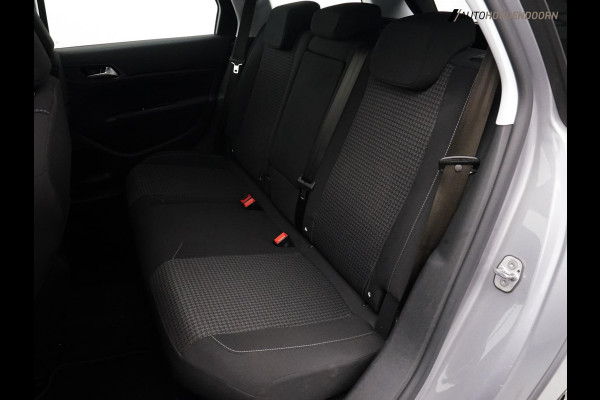 Peugeot 308 SW 1.2 PureTech Blue Lease Active Luxe (APPLE CARPLAY,LED,CLIMATE,CRUISE,CAMERA,PARKEERSENSOREN,TREKHAAK,LM-VELGEN) Peugeot 308 SW 1.2 PureTech Blue Lease Active Luxe (APPLE CARPLAY,LED,CLIMATE,CRUISE,CAMERA,PARKEERSENSOREN,TREKHAAK,LM-VELGEN)