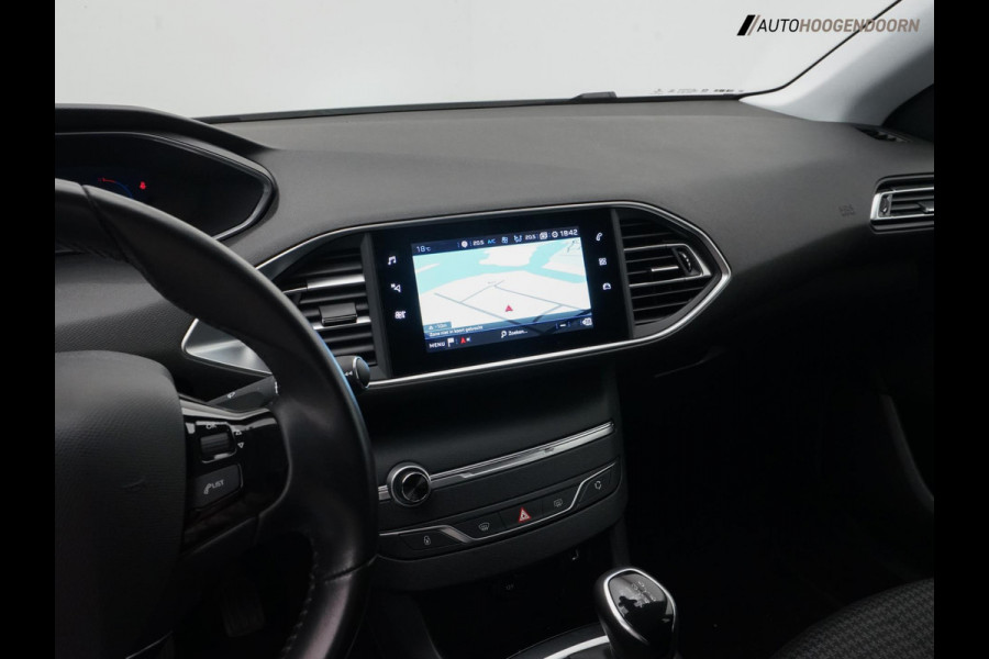 Peugeot 308 SW 1.2 PureTech Blue Lease Active Luxe (APPLE CARPLAY,LED,CLIMATE,CRUISE,CAMERA,PARKEERSENSOREN,TREKHAAK,LM-VELGEN) Peugeot 308 SW 1.2 PureTech Blue Lease Active Luxe (APPLE CARPLAY,LED,CLIMATE,CRUISE,CAMERA,PARKEERSENSOREN,TREKHAAK,LM-VELGEN)