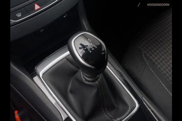 Peugeot 308 SW 1.2 PureTech Blue Lease Active Luxe (APPLE CARPLAY,LED,CLIMATE,CRUISE,CAMERA,PARKEERSENSOREN,TREKHAAK,LM-VELGEN) Peugeot 308 SW 1.2 PureTech Blue Lease Active Luxe (APPLE CARPLAY,LED,CLIMATE,CRUISE,CAMERA,PARKEERSENSOREN,TREKHAAK,LM-VELGEN)