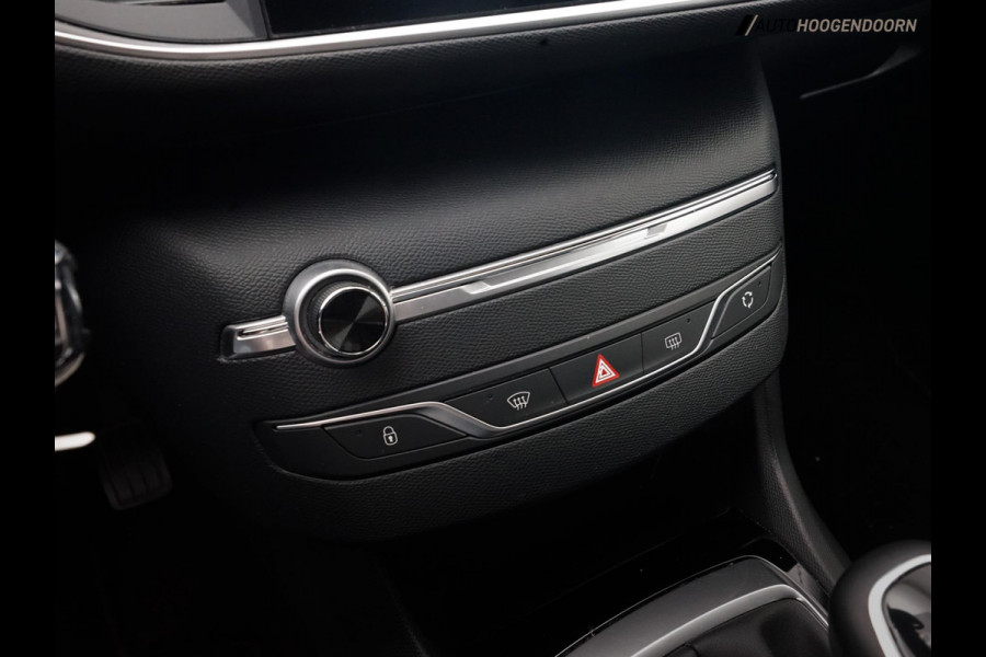 Peugeot 308 SW 1.2 PureTech Blue Lease Active Luxe (APPLE CARPLAY,LED,CLIMATE,CRUISE,CAMERA,PARKEERSENSOREN,TREKHAAK,LM-VELGEN) Peugeot 308 SW 1.2 PureTech Blue Lease Active Luxe (APPLE CARPLAY,LED,CLIMATE,CRUISE,CAMERA,PARKEERSENSOREN,TREKHAAK,LM-VELGEN)