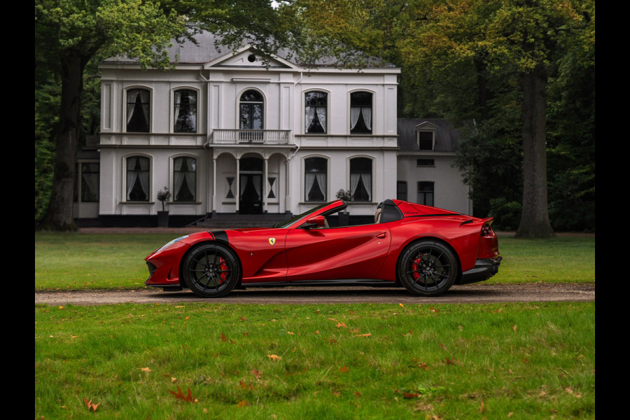Ferrari 812 GTS 6.5 V12 HELE | Rosso Fuoco | Full Carbon | Daytona Seats | Lift | JBL Ferrari 812 GTS 6.5 V12 HELE | Rosso Fuoco | Full Carbon | Daytona Seats | Lift | JBL