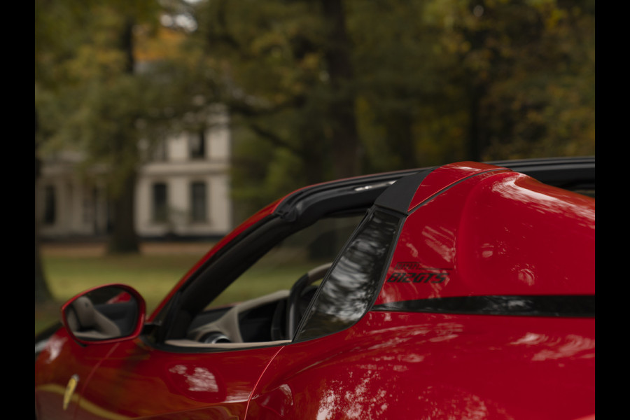 Ferrari 812 GTS 6.5 V12 HELE | Rosso Fuoco | Full Carbon | Daytona Seats | Lift | JBL Ferrari 812 GTS 6.5 V12 HELE | Rosso Fuoco | Full Carbon | Daytona Seats | Lift | JBL