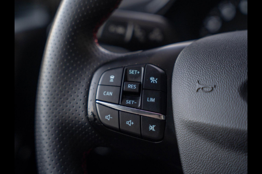 Ford Fiesta 1.0 EcoBoost Hybrid ST-Line LED / Navi / Carplay / ACC / Park assist