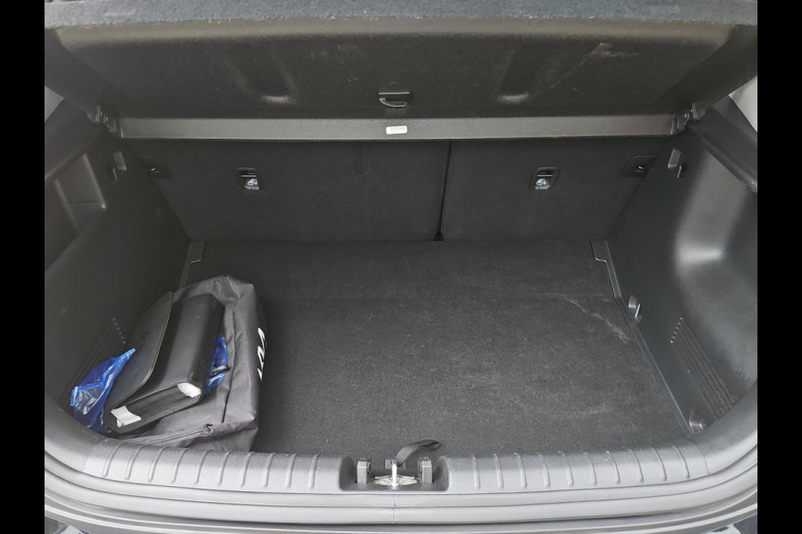 Kia Stonic 1.0 T-GDi MHEV DynamicPlusLine | Stoel- en stuurverwarming | Cruise | Navi | Privacy Glass | Camera |