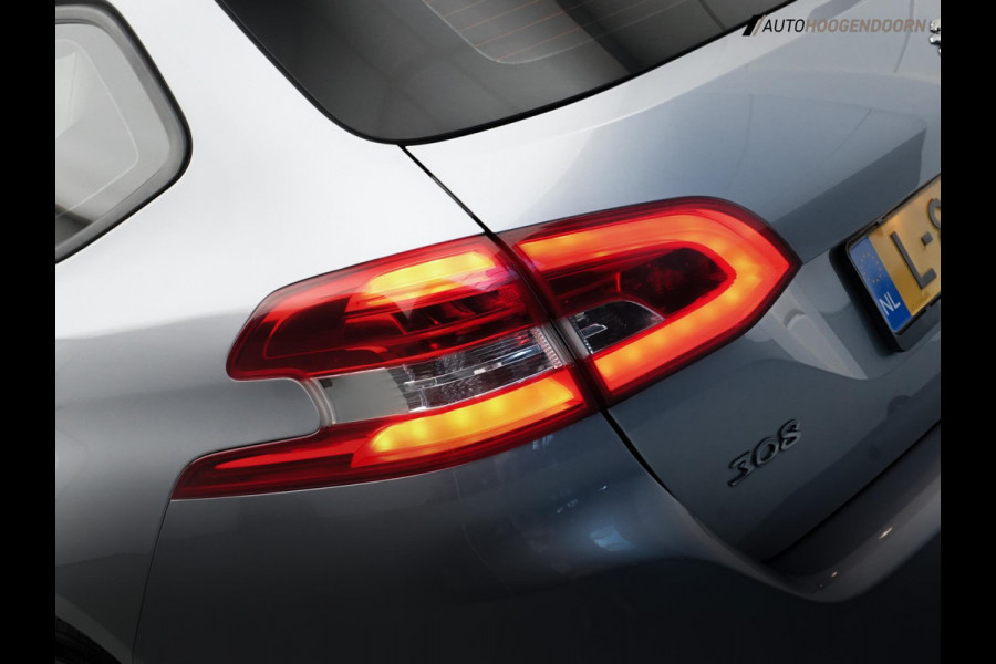 Peugeot 308 SW 1.2 PureTech Blue Lease Active Luxe (APPLE CARPLAY,LED,CLIMATE,CRUISE,CAMERA,PARKEERSENSOREN,TREKHAAK,LM-VELGEN) Peugeot 308 SW 1.2 PureTech Blue Lease Active Luxe (APPLE CARPLAY,LED,CLIMATE,CRUISE,CAMERA,PARKEERSENSOREN,TREKHAAK,LM-VELGEN)