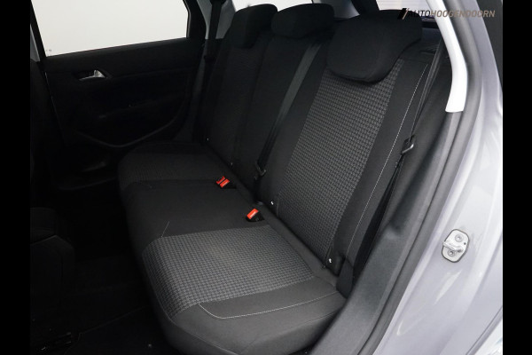 Peugeot 308 SW 1.2 PureTech Blue Lease Active Luxe (APPLE CARPLAY,LED,CLIMATE,CRUISE,CAMERA,PARKEERSENSOREN,TREKHAAK,LM-VELGEN) Peugeot 308 SW 1.2 PureTech Blue Lease Active Luxe (APPLE CARPLAY,LED,CLIMATE,CRUISE,CAMERA,PARKEERSENSOREN,TREKHAAK,LM-VELGEN)