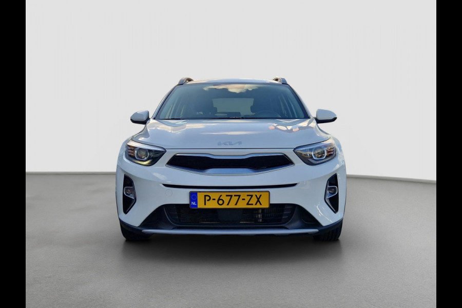 Kia Stonic 1.0 T-GDi MHEV DynamicLine Navi | Clima | Carplay/Android auto | Lichtmetalen velgen | LED | Kia Stonic 1.0 T-GDi MHEV DynamicLine Navi | Clima | Carplay/Android auto | Lichtmetalen velgen | LED |