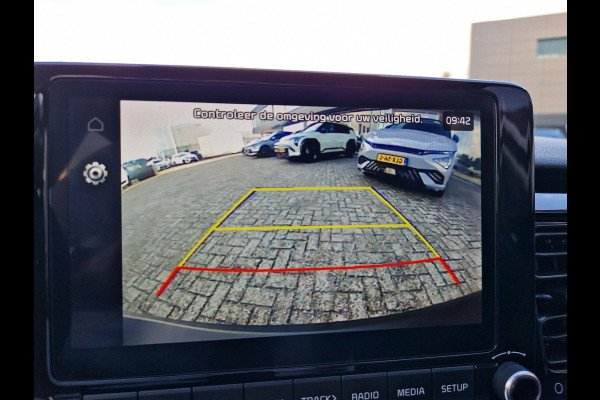 Kia Stonic 1.0 T-GDi MHEV DynamicLine Navi | Clima | Carplay/Android auto | Lichtmetalen velgen | LED | Kia Stonic 1.0 T-GDi MHEV DynamicLine Navi | Clima | Carplay/Android auto | Lichtmetalen velgen | LED |